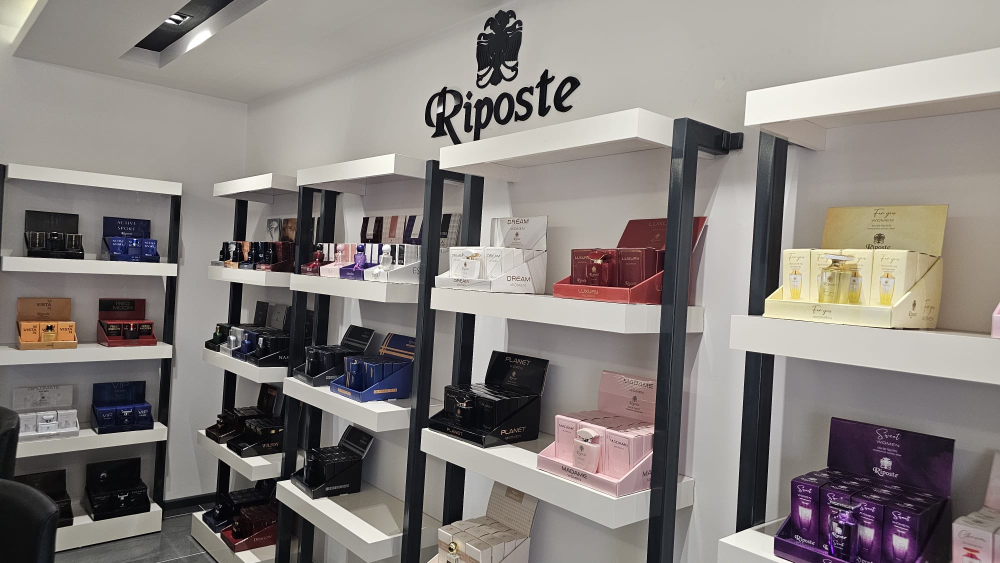 Showroom